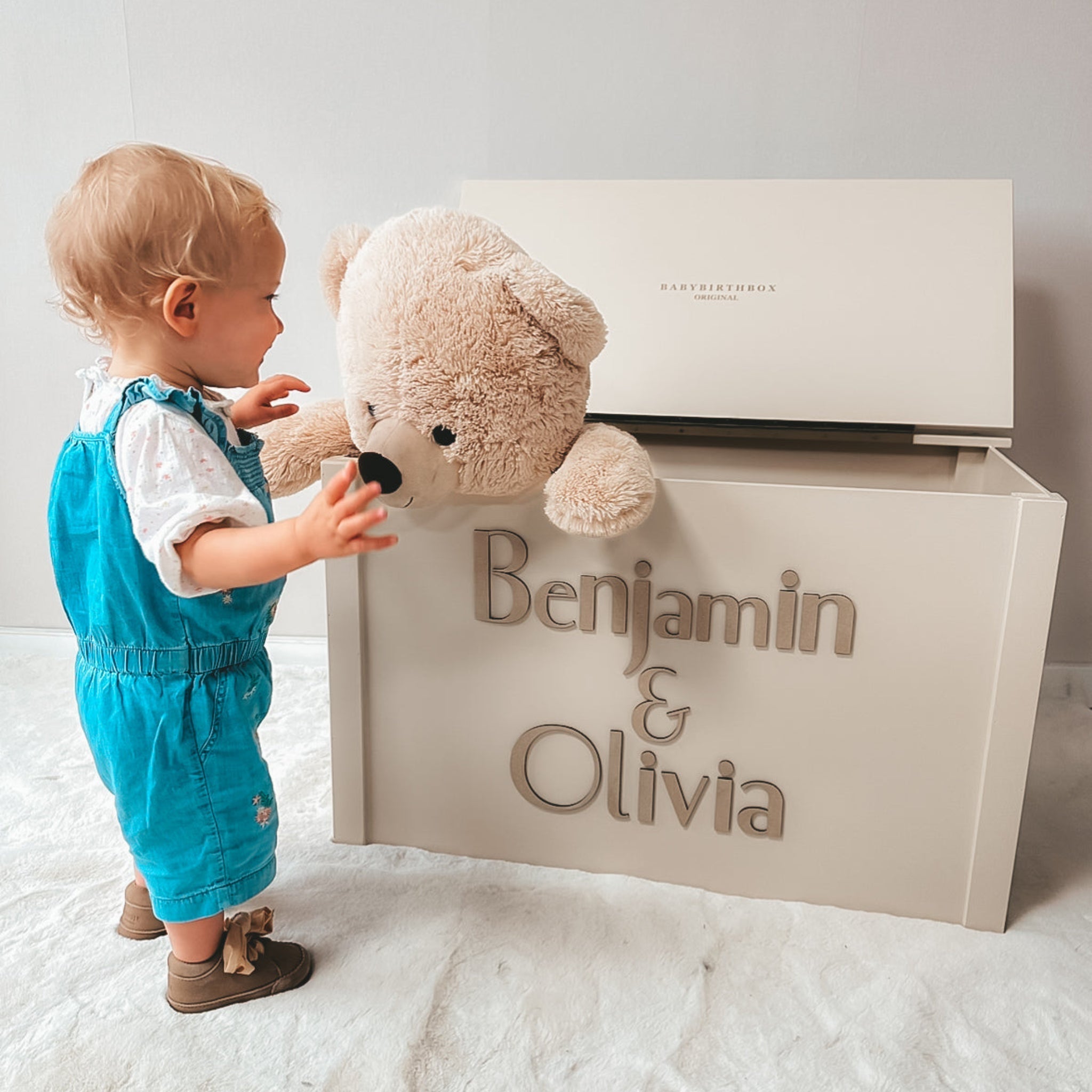 Houten speelgoedkist als kraamcadeau | Babybirthbox Original